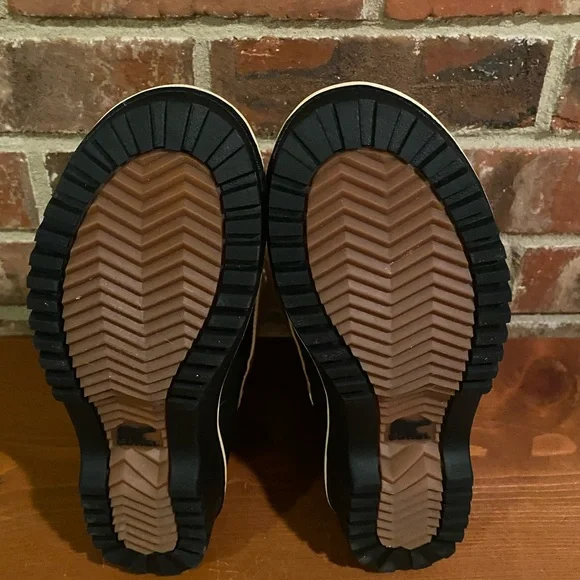 NWOT Sorel Boots - Picture 5 of 7